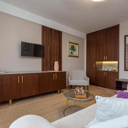 Hotel Heritage Park Hvar 4*