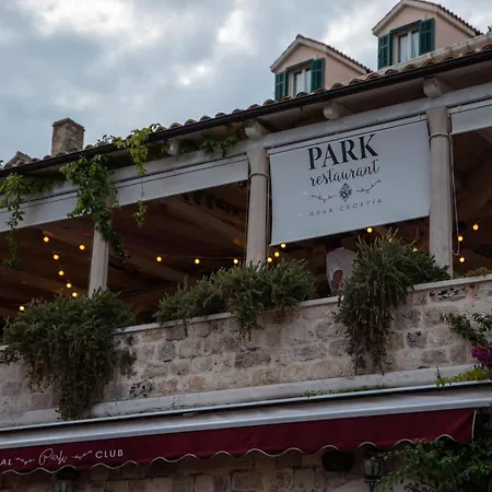 Hotel Heritage Park Hvar 4*