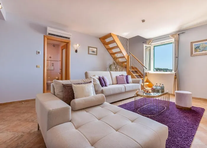 Heritage Park Hvar ホテル 4*