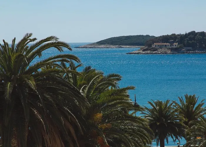 Heritage Park Hvar ホテル フヴァル