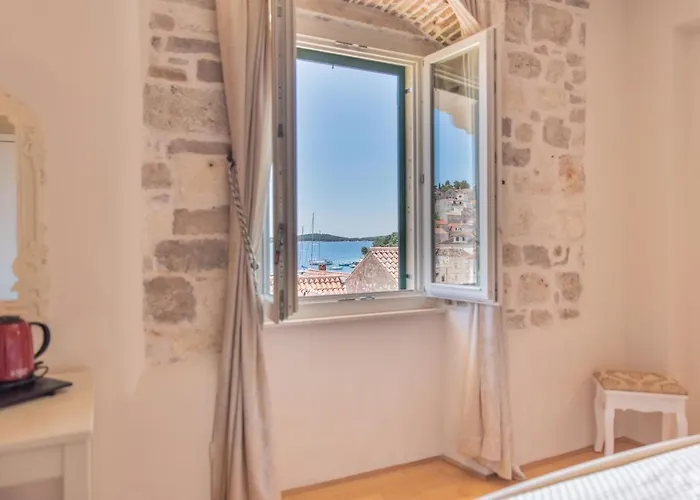 Heritage Park Hvar ホテル フヴァル