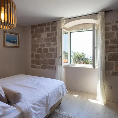 Heritage Park Hvar 4*