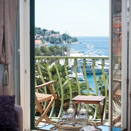 Отель Heritage Park Hvar