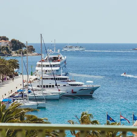 Готель Heritage Park Hvar