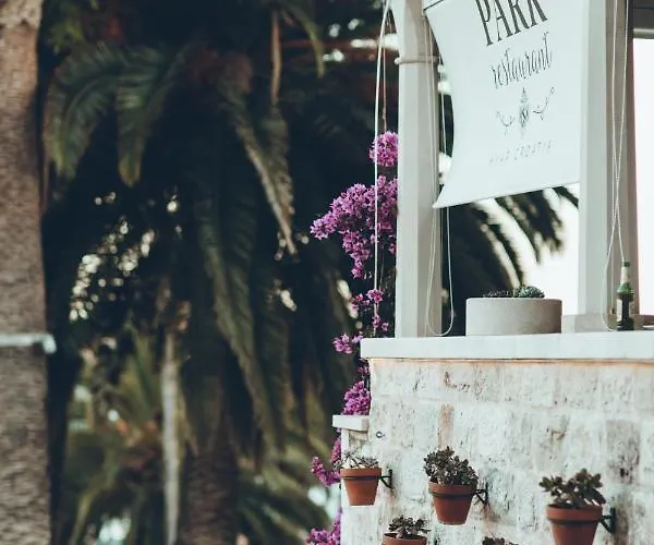 Heritage Park Hvar 4*