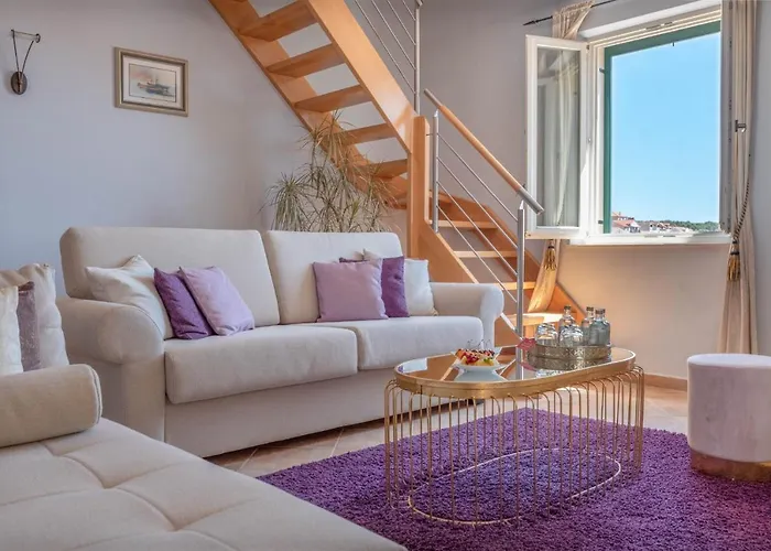 Heritage Park Hvar מלון 4*